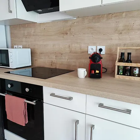 아파트 Cocon Entre Cite Et Bastide*clim *wifi * Smart Tv 카르카손